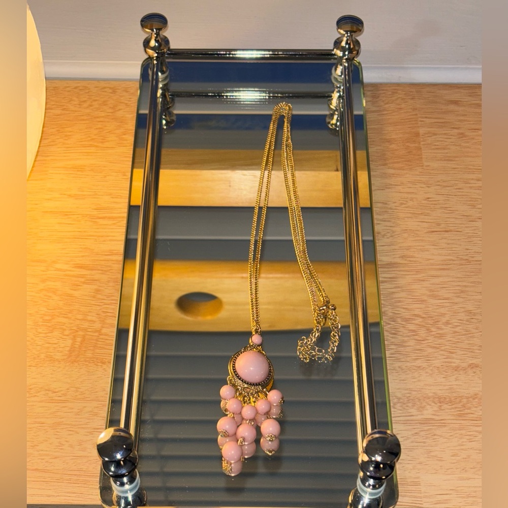 J crew Long Peach/Lt. Coral Bubble Stone/Beaded Gold Necklace - Picture 5 of 9
